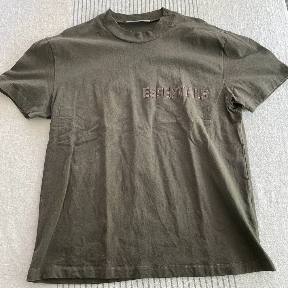 Fear of God Essentials T-shirt Size M